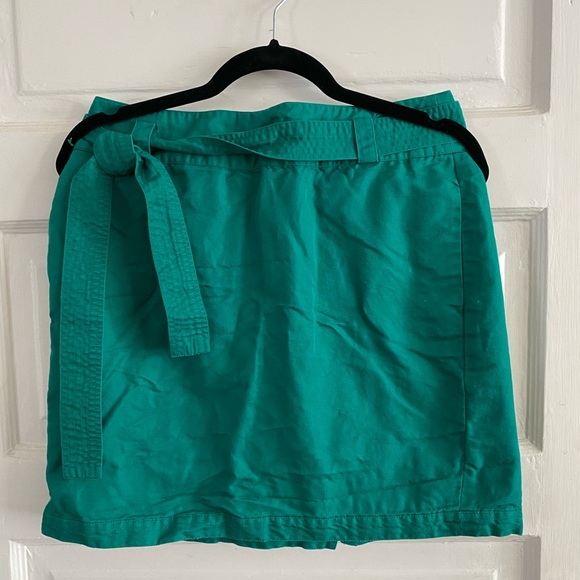 Banana Republic Dresses & Skirts - Green Banana Republic Skirt